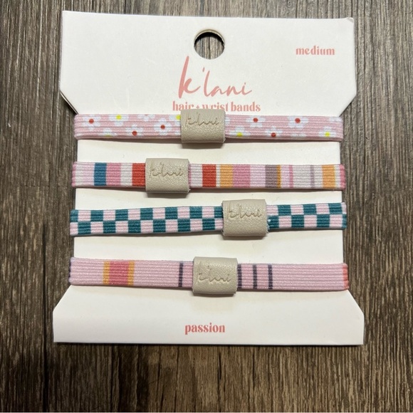 K’Lani Hair Ties Bracelet Plus Wrist Band Bracelet In Passion - Picture 3 of 4